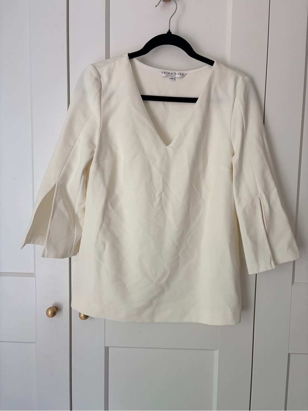 Trina Turk Cream V-Neck Split-Sleeve Tunic Top | S